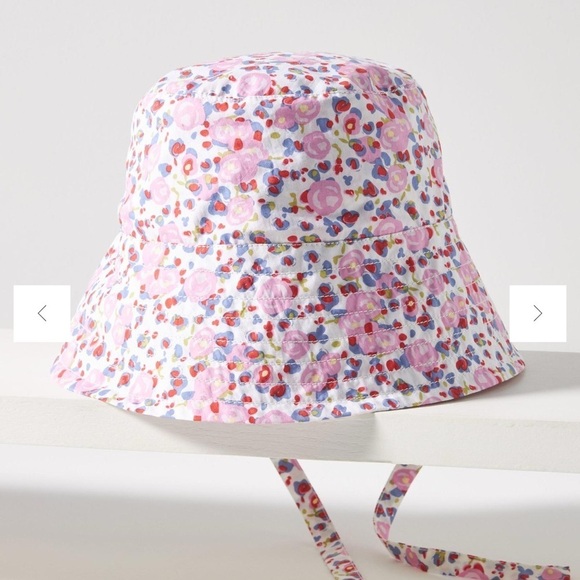 NWT BAUM UND PFERDGARTEN Floral Bucket Hat One Size - Picture 1 of 7
